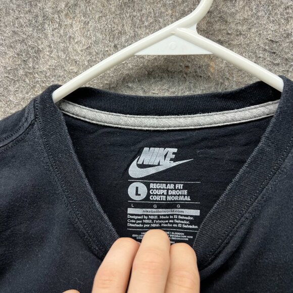 Nike Shirt Mens Large Black Red Crewneck Big Swoosh Logo Regular Fit Cotton - Picture 5 of 10